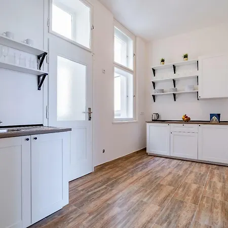 Avantguard Apartment